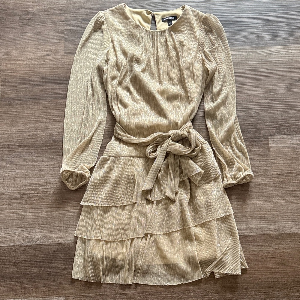 Express | Elegant Gold Long Sleeve Dress